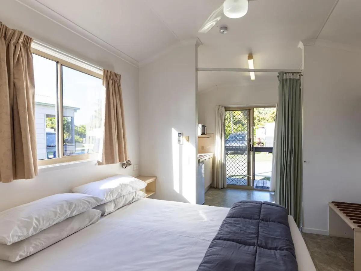 Nrma Airlie Beach Holiday Park 2*,
