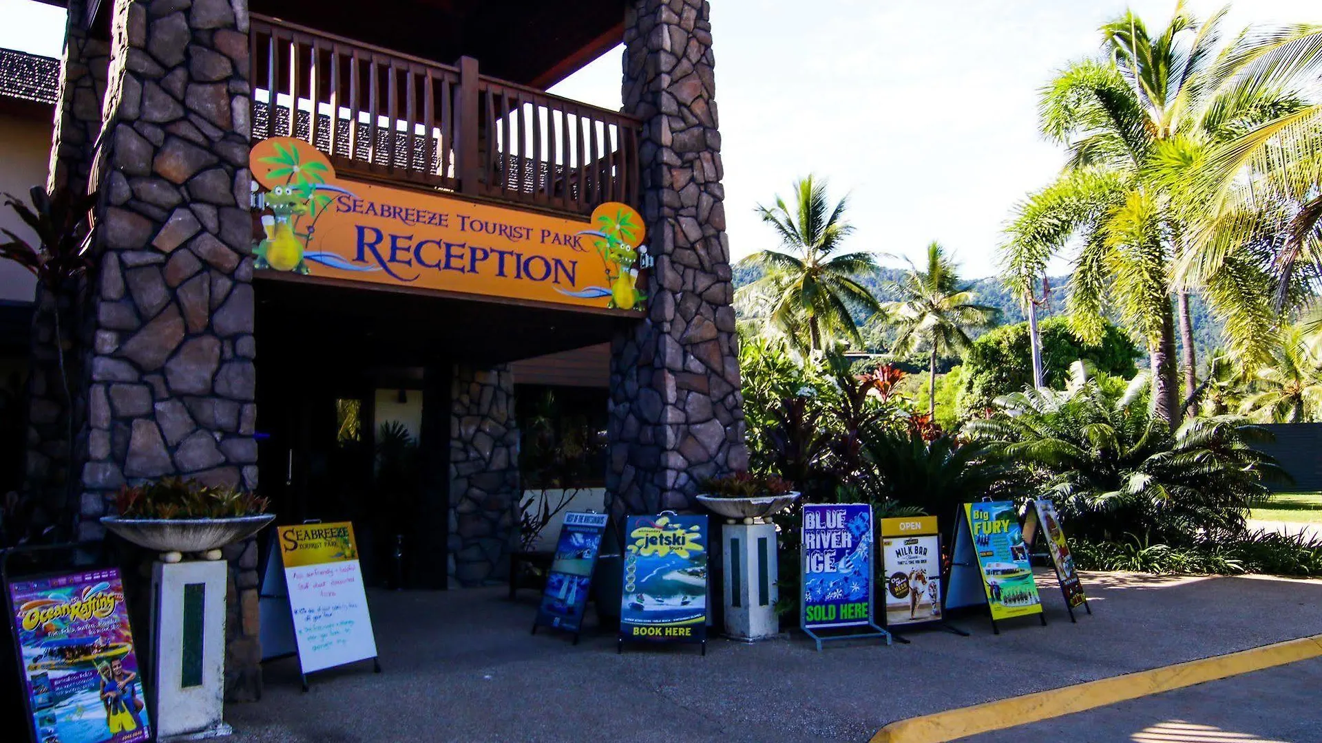 Nrma Airlie Beach Holiday Park 2*,