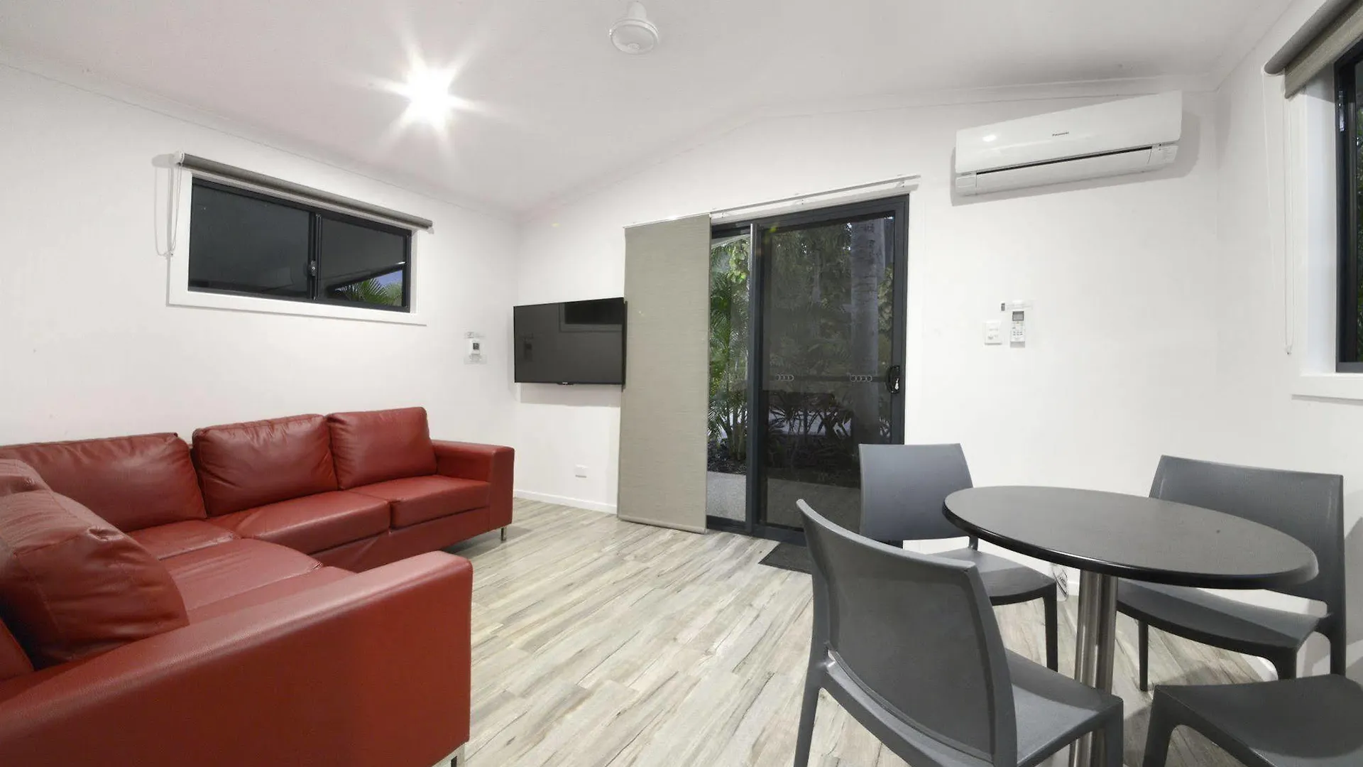 Nrma Airlie Beach Holiday Park 2*,